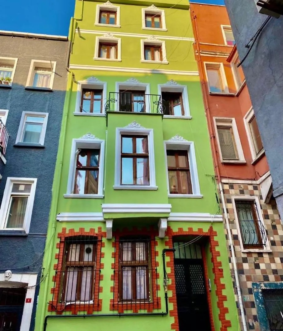 Cosy Studio Apartment In Istiklal Central Istanbul 0*,  Turkey